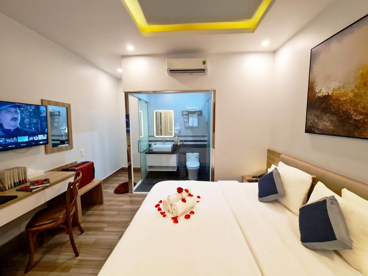 Dong Hai Hotel _ Rạch Giá Exterior foto